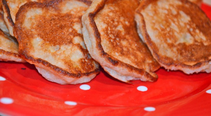 Placuszki jogurtowo-jaglane z bananem