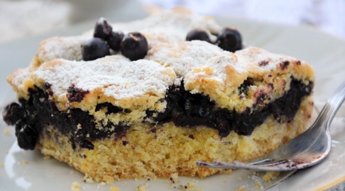 Szybki placek z jagodami